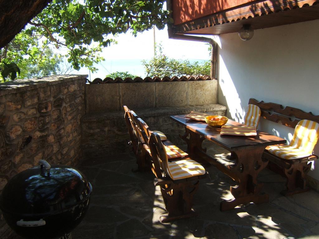 Regina'S Guesthouse Balchik Ngoại thất bức ảnh